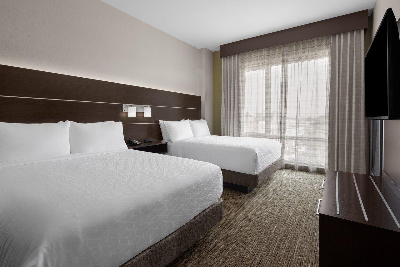 Holiday Inn Express & Suites Woodside Laguardia Airport Нью-Йорк Екстер'єр фото